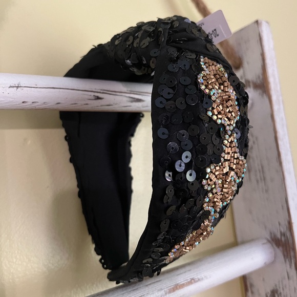 NWT Fleur de lis seed bead headband - Picture 2 of 3